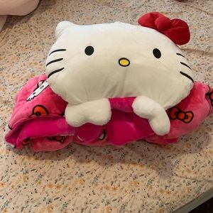 Hello kitty sleeping bag 💕🤍